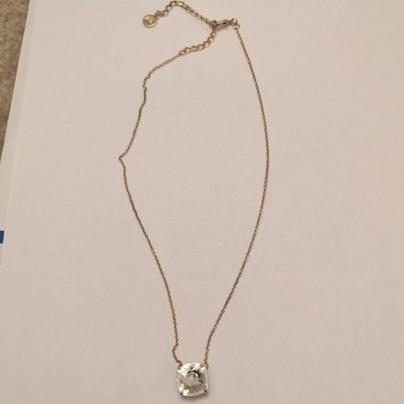Jewelry - Crystal gold statement necklace.